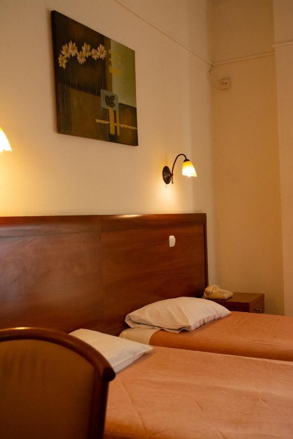 Telis Hotel Aigio Exteriör bild